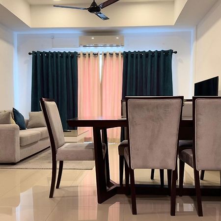Ocean Breeze Negombo- Tidesend Luxury Beach Apartments Exteriér fotografie