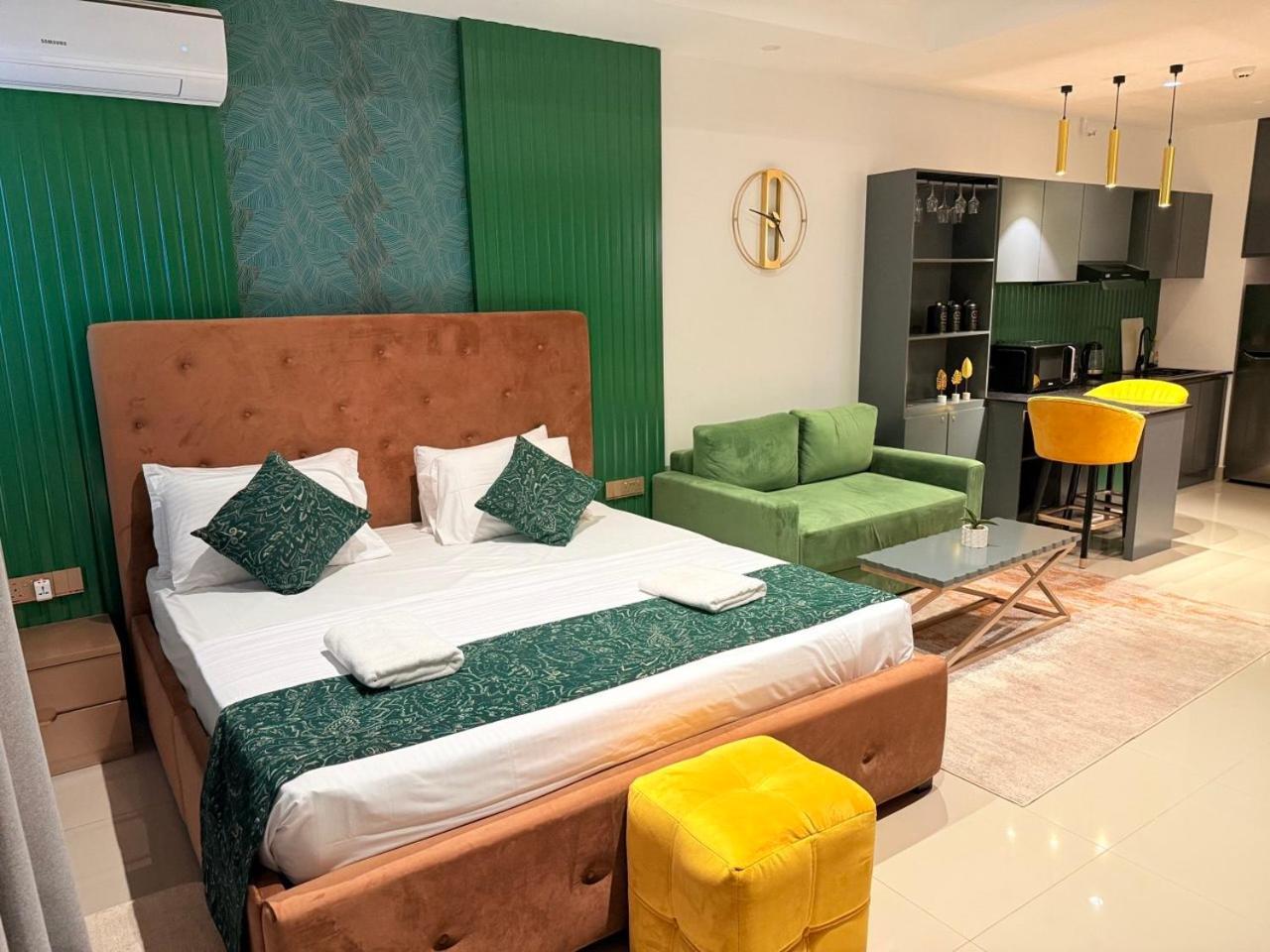 Ocean Breeze Negombo- Tidesend Luxury Beach Apartments Exteriér fotografie
