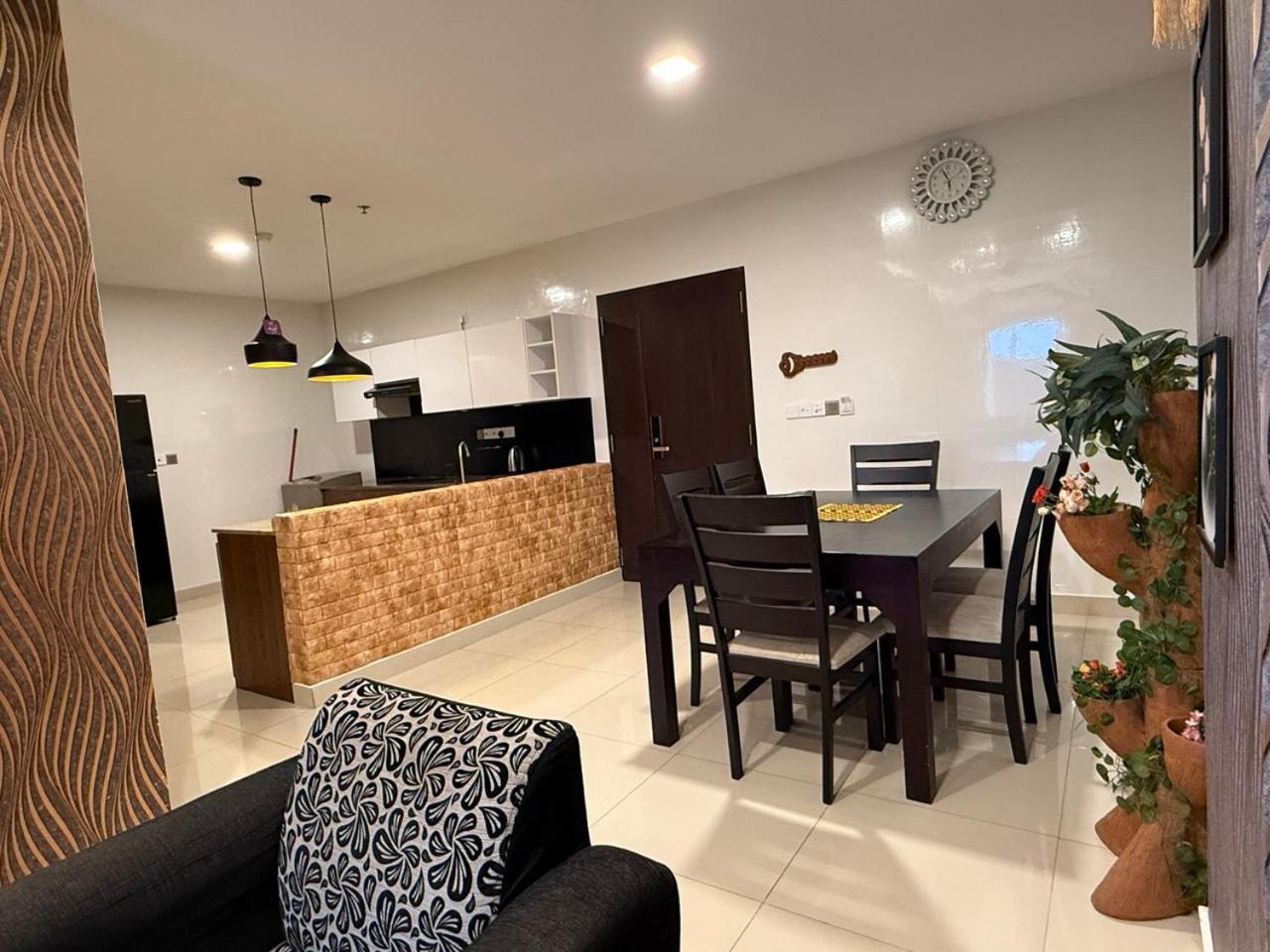 Ocean Breeze Negombo- Tidesend Luxury Beach Apartments Exteriér fotografie