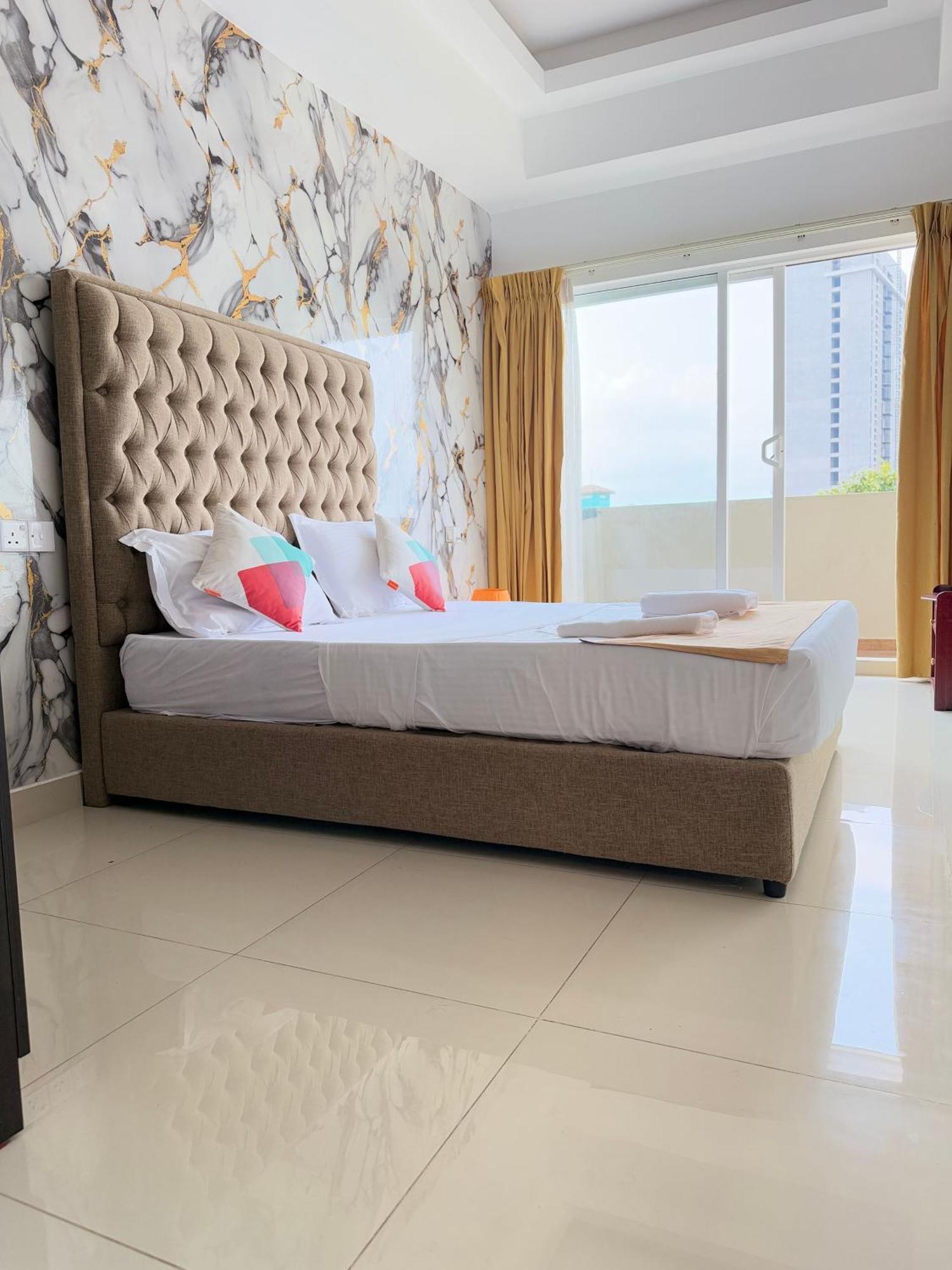 Ocean Breeze Negombo- Tidesend Luxury Beach Apartments Exteriér fotografie