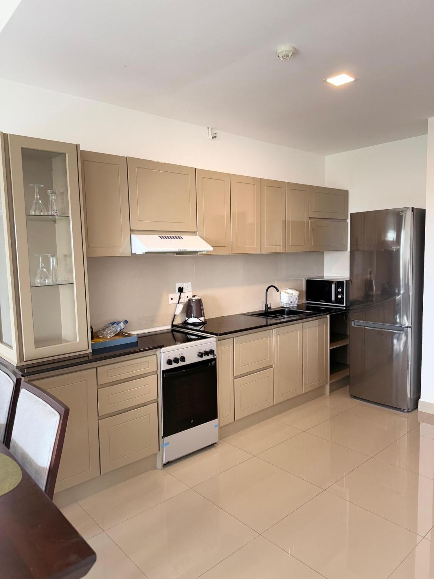 Ocean Breeze Negombo- Tidesend Luxury Beach Apartments Exteriér fotografie