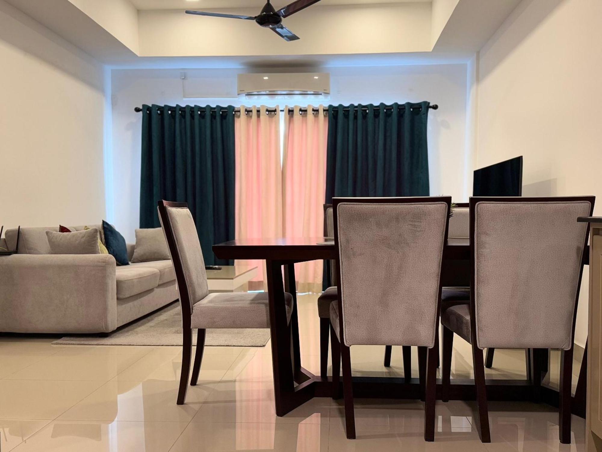 Ocean Breeze Negombo- Tidesend Luxury Beach Apartments Exteriér fotografie