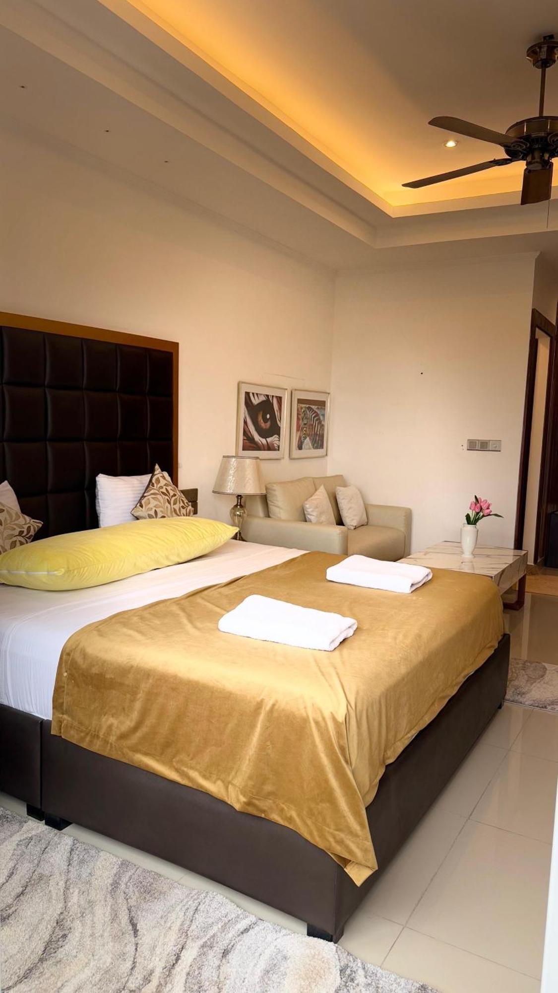 Ocean Breeze Negombo- Tidesend Luxury Beach Apartments Exteriér fotografie
