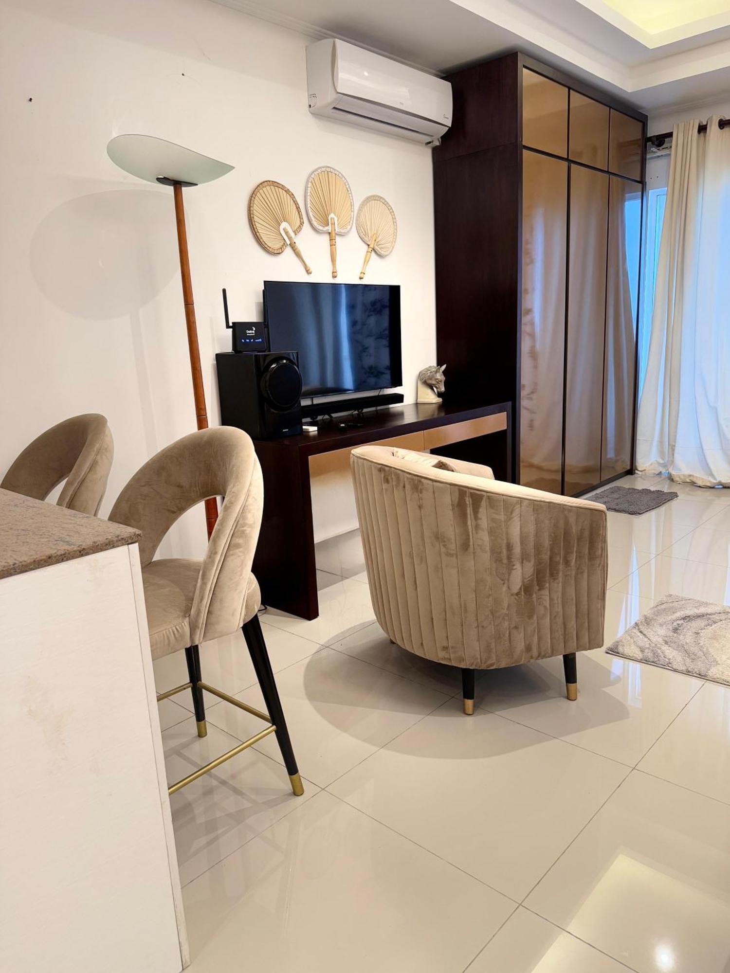 Ocean Breeze Negombo- Tidesend Luxury Beach Apartments Exteriér fotografie