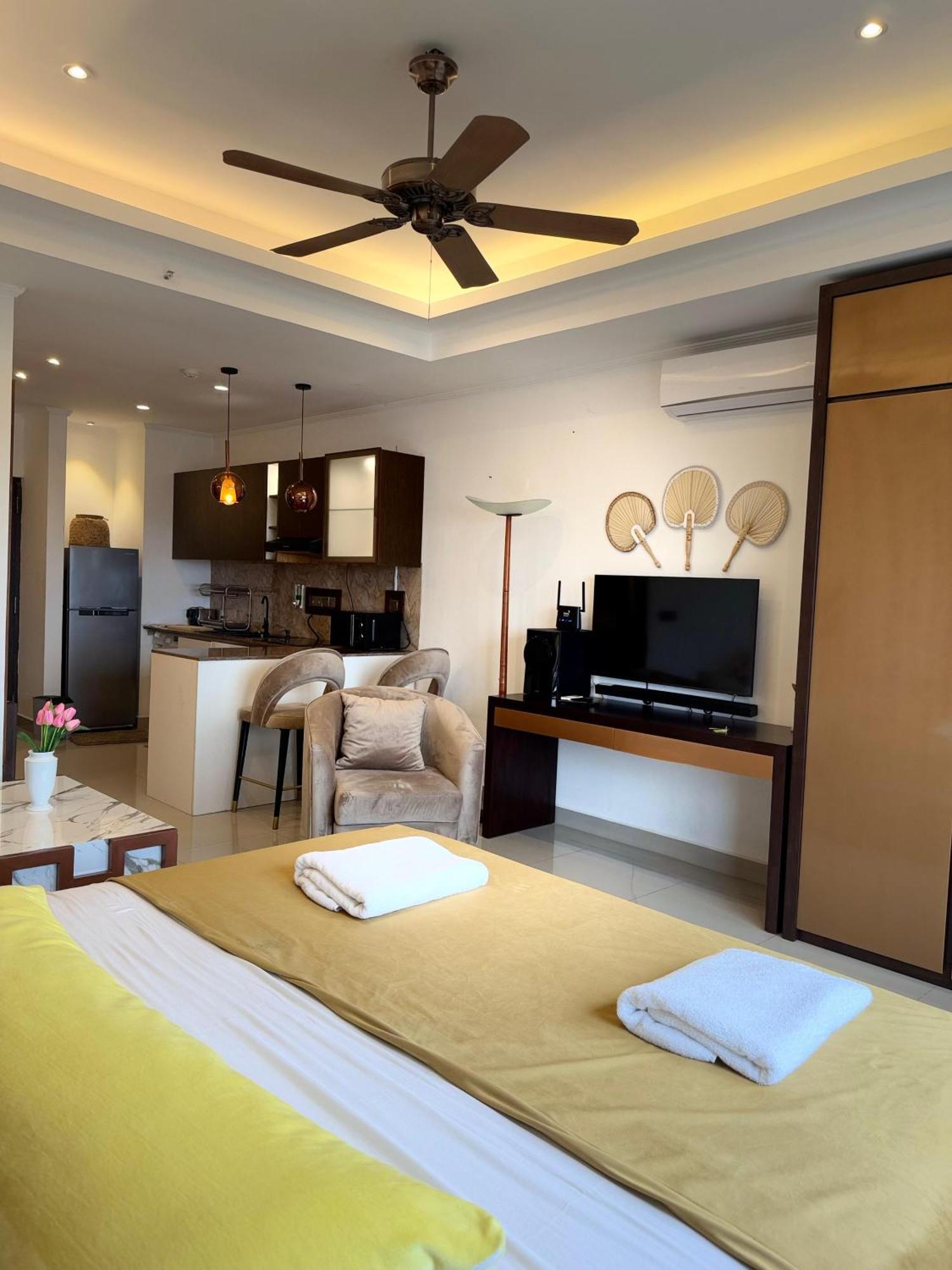Ocean Breeze Negombo- Tidesend Luxury Beach Apartments Exteriér fotografie
