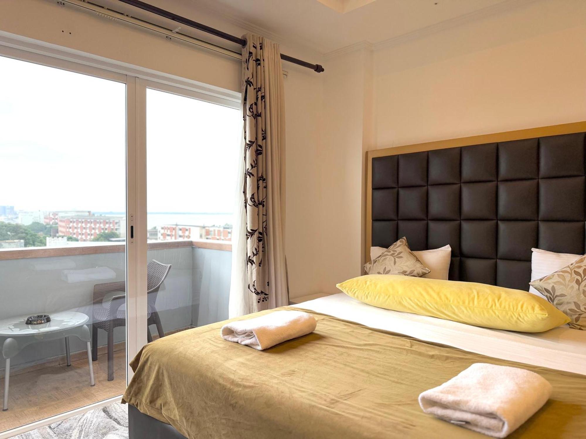 Ocean Breeze Negombo- Tidesend Luxury Beach Apartments Exteriér fotografie