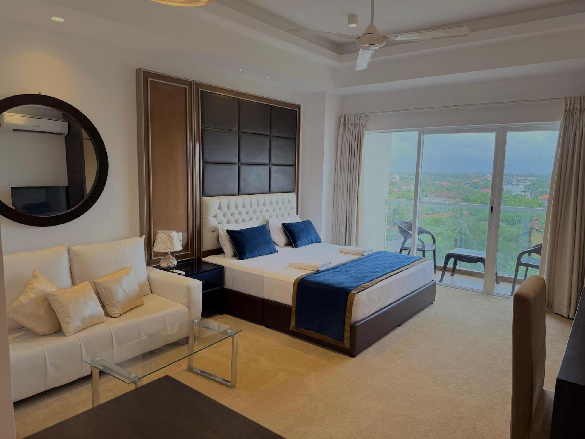 Ocean Breeze Negombo- Tidesend Luxury Beach Apartments Exteriér fotografie