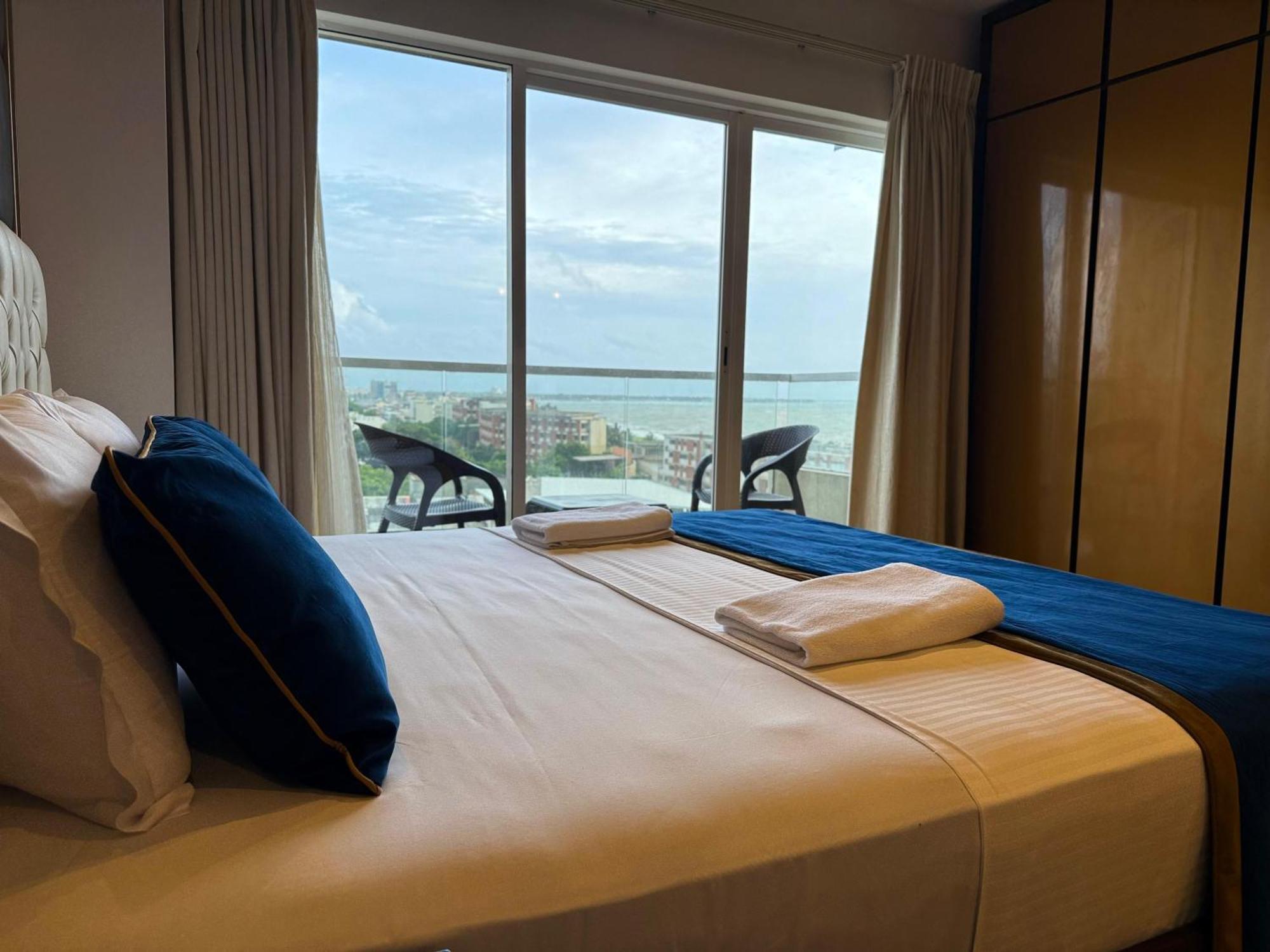 Ocean Breeze Negombo- Tidesend Luxury Beach Apartments Exteriér fotografie
